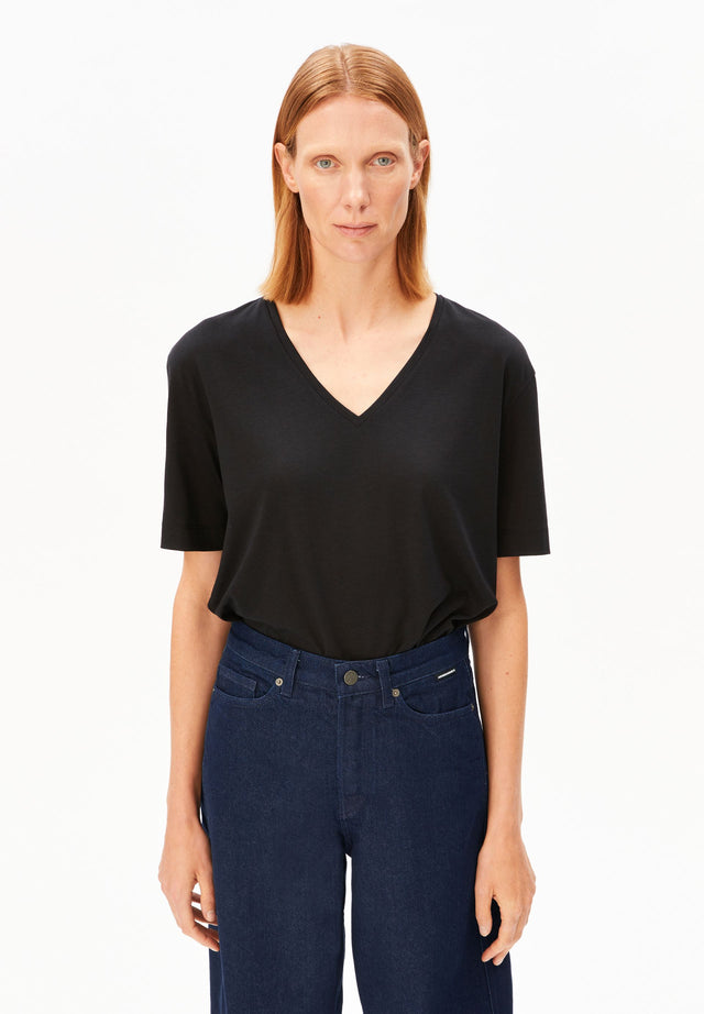 Armedangels | V-NECK T-SHIRT | Black