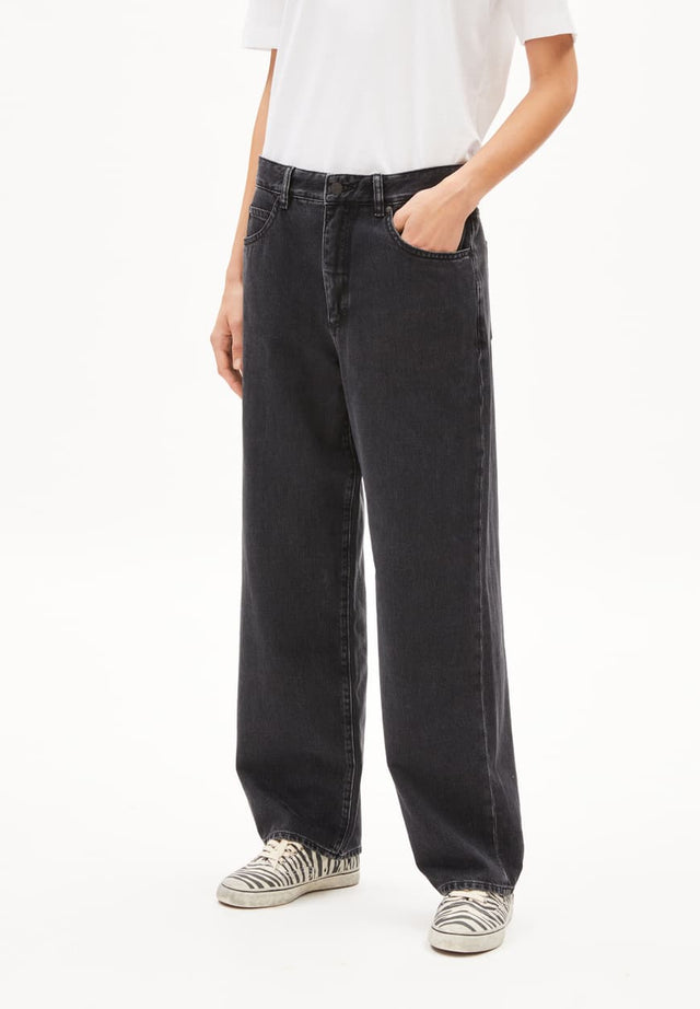 Armedangels | HAAYI Straight Relaxed Jean | Washed Black
